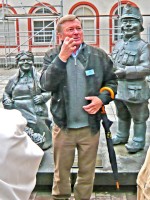 141 KB: unser kenntnisreicher Touristenführer, Herr W. Hensler